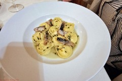 23: 120240420_195759_1920