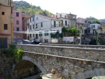 44: 1_DSC01056_lores