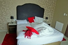 24: 1_DSC01395_lores